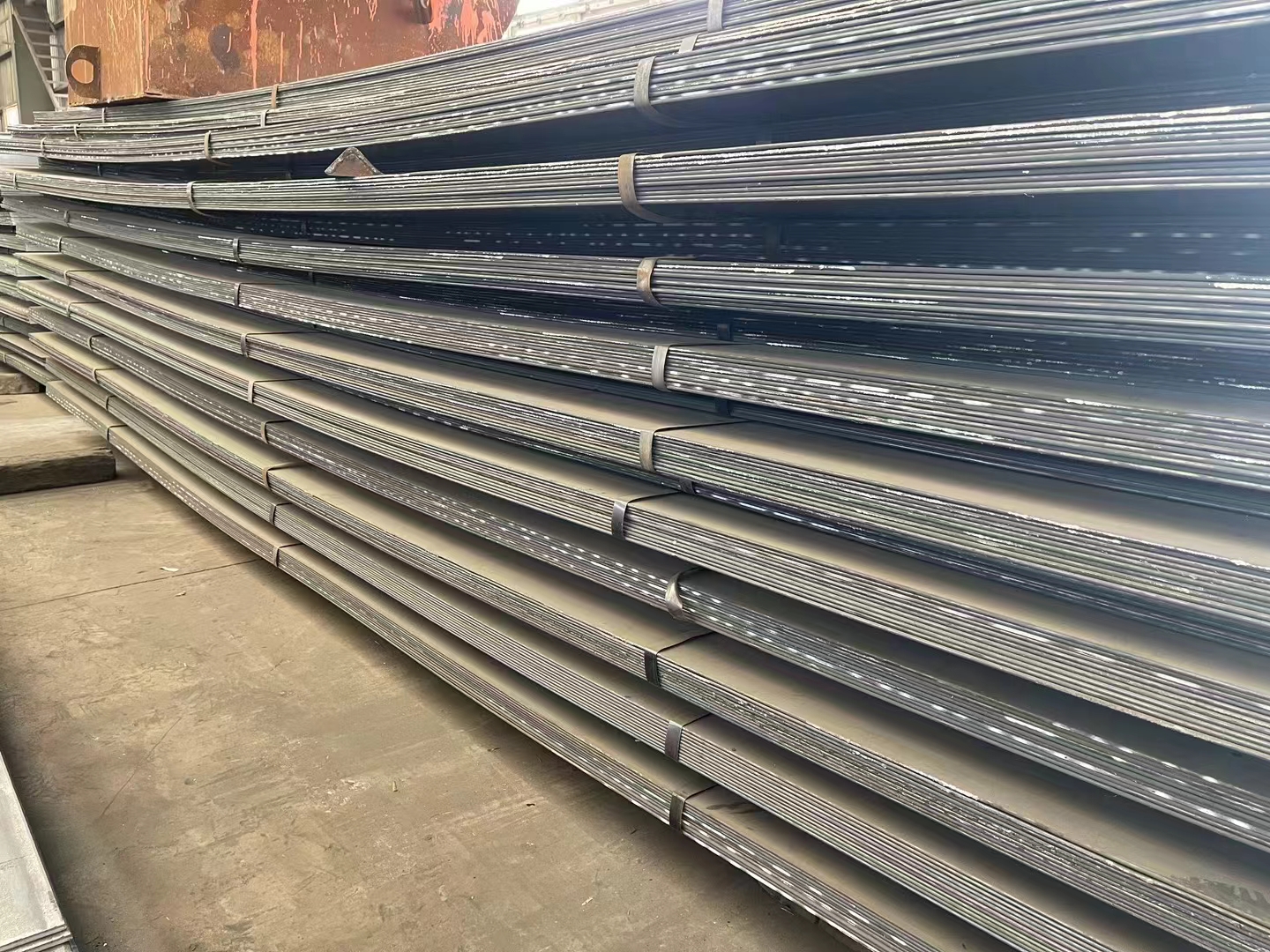 合金結(jié)構(gòu)鋼熱軋板卷